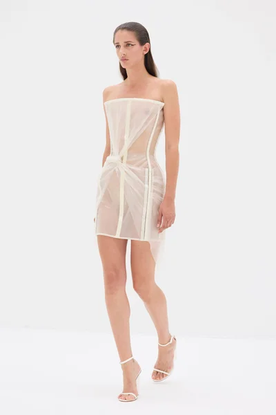 Look 18